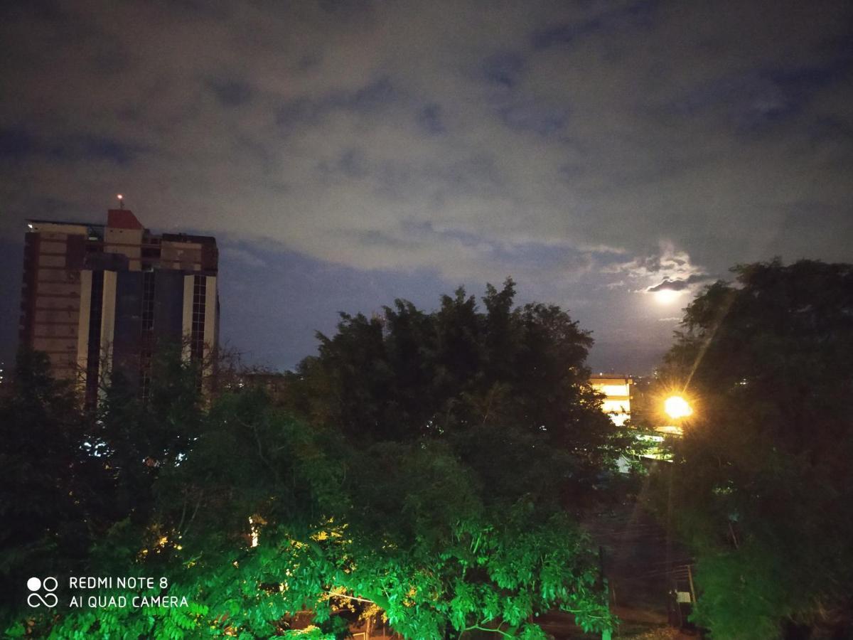 Amplio Y Comodo Apartamento Con Bella Vista En Pleno Centro ซิวดัดเดลเอสเต ภายนอก รูปภาพ