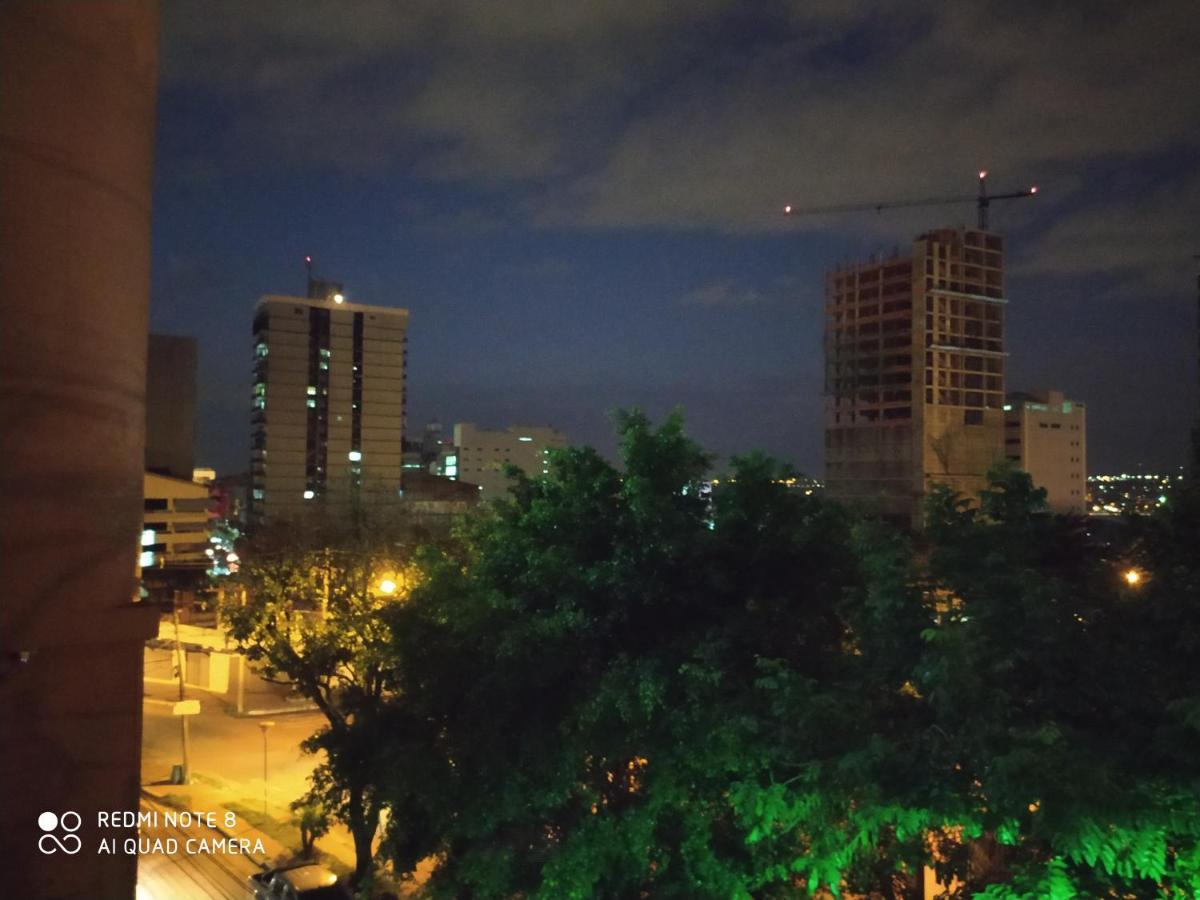 Amplio Y Comodo Apartamento Con Bella Vista En Pleno Centro ซิวดัดเดลเอสเต ภายนอก รูปภาพ